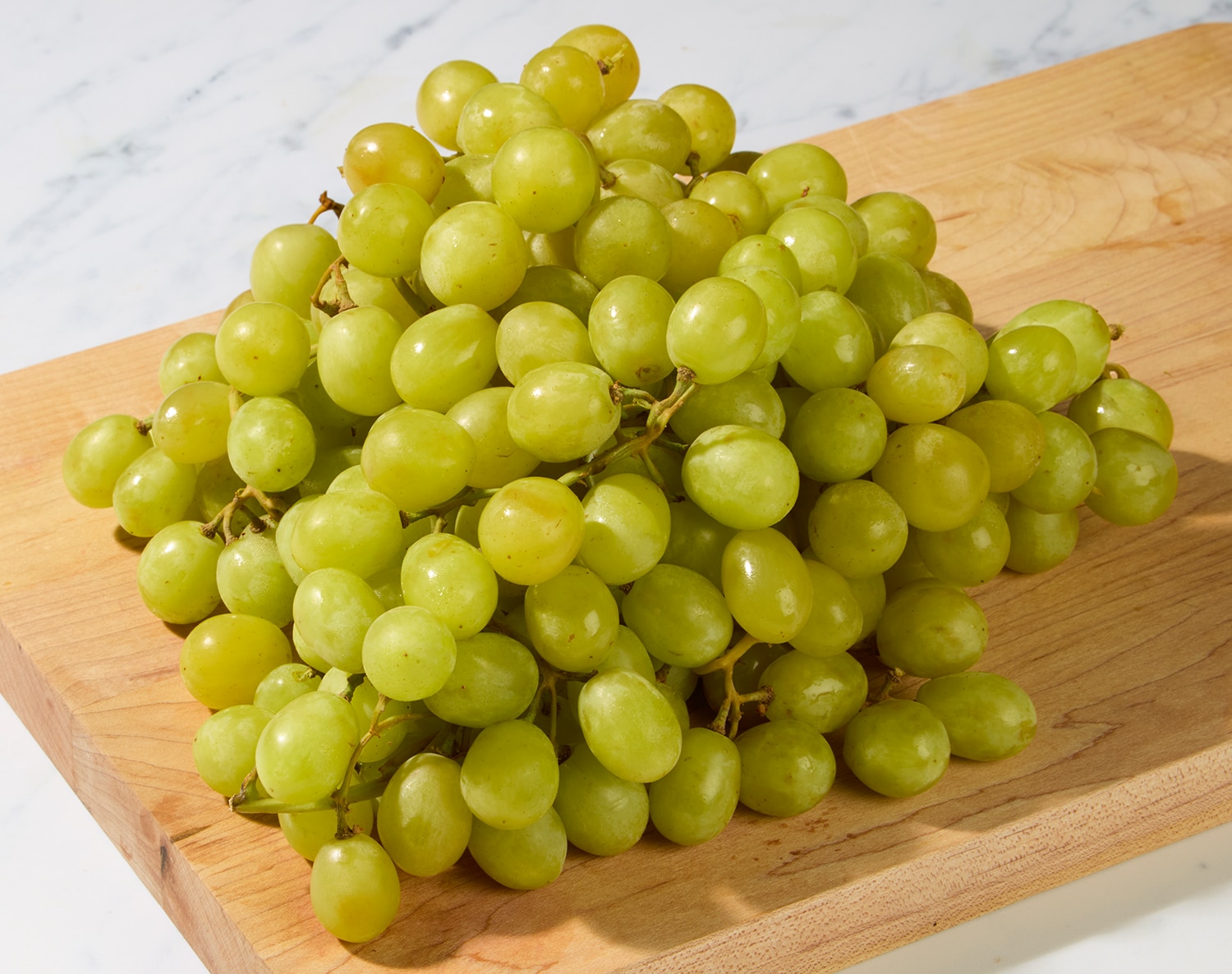 Organic Green Seedless Grapes, image 2 of 2 slides