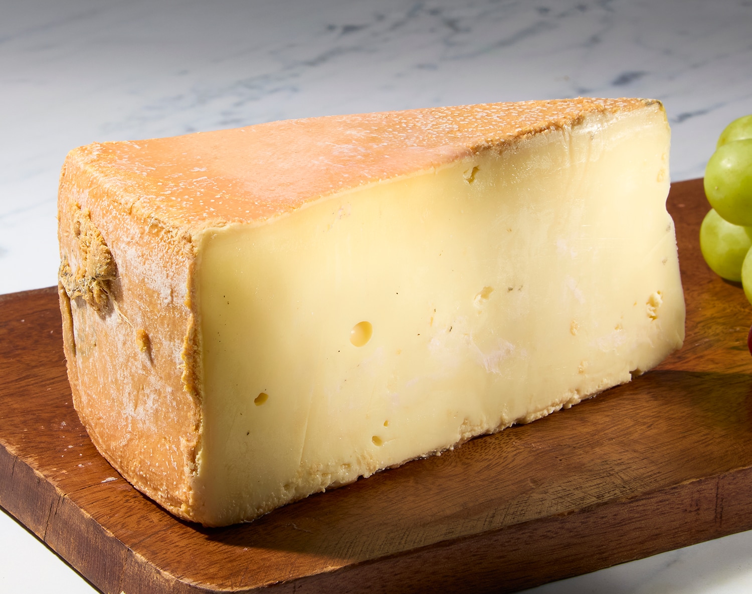 Vacherin Fribourgeois AOP, image 2 of 2 slides