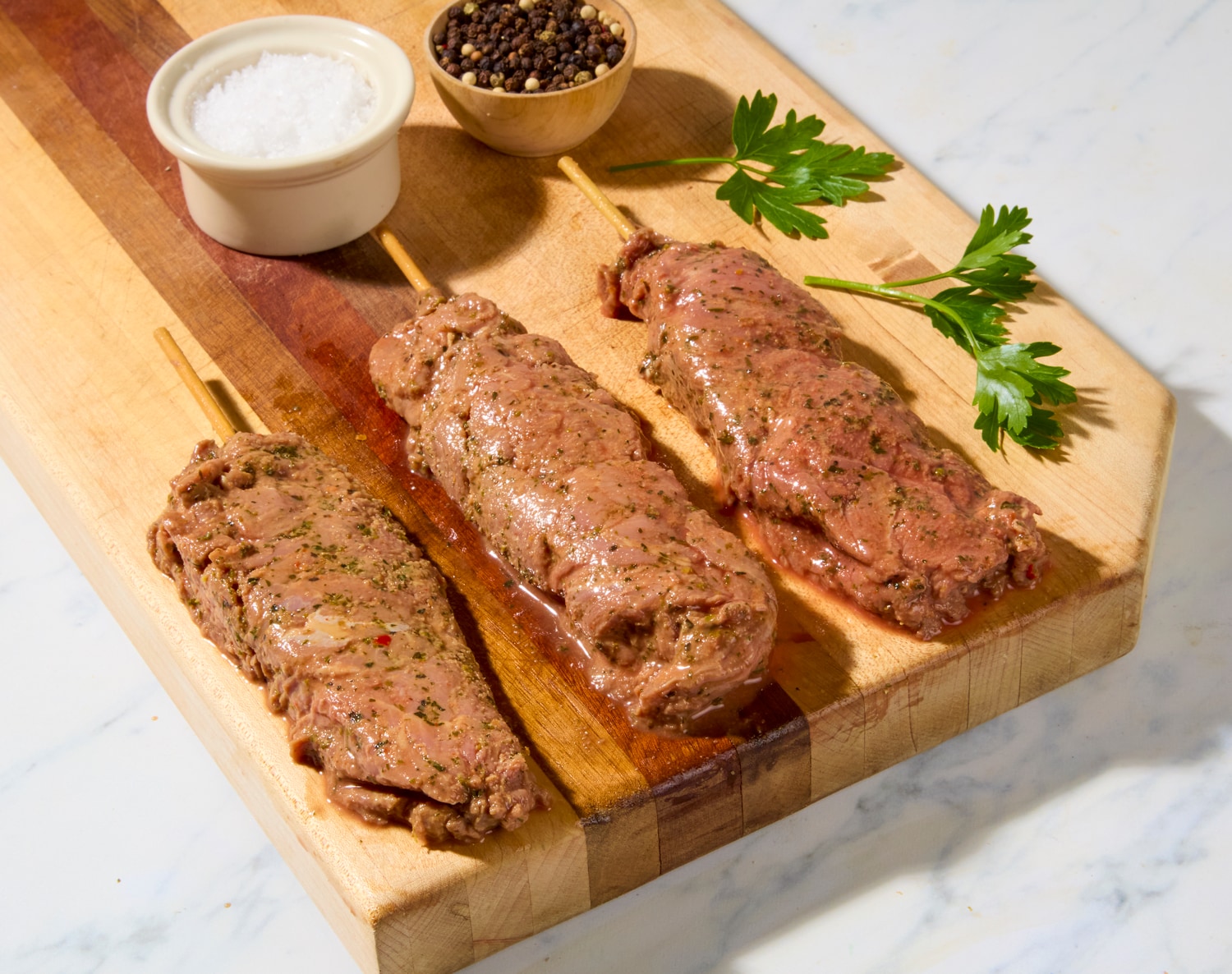Demakes Bros. Beef Sirloin Steak Skewers, Roasted Garlic Butter, Frozen, image 2 of 2 slides