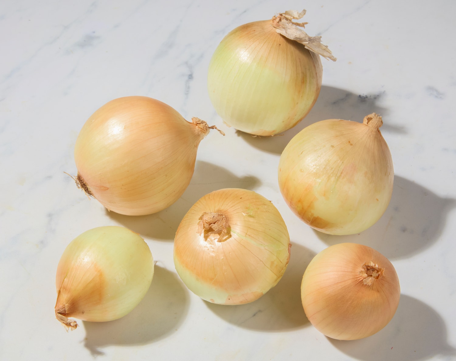 Yellow Onions, image 1 of 2 slides