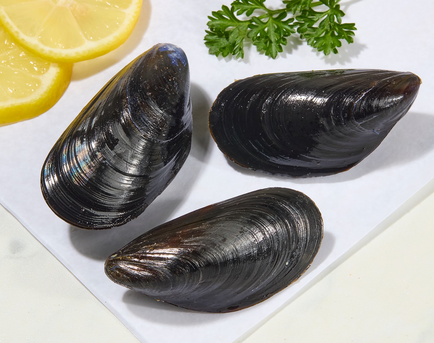 Organic Iceberg Mussels , image 1 of 2 slides