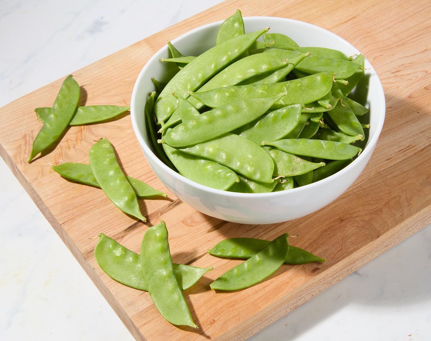 Washed Snow Peas, image 2 of 2 slides