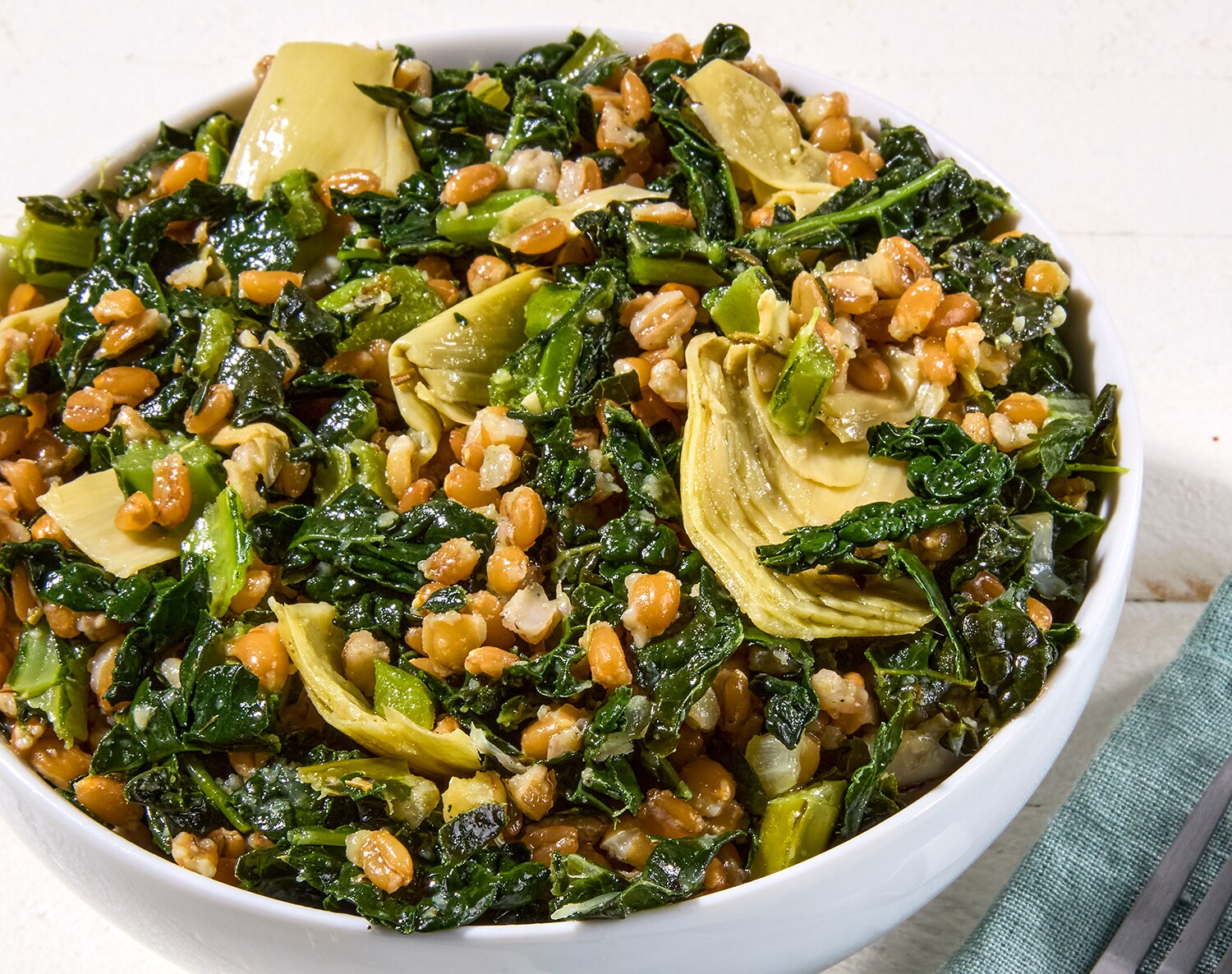 FreshDirect Kale, Farro and Roasted Artichoke Salad, Regular