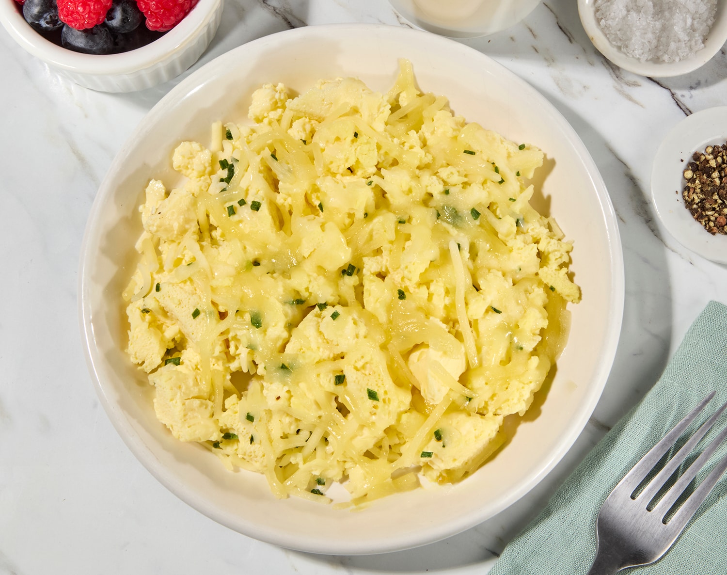 FreshDirect Scrambled Eggs with Cheese & Chives, Single Serving Meal, image 2 of 2 slides