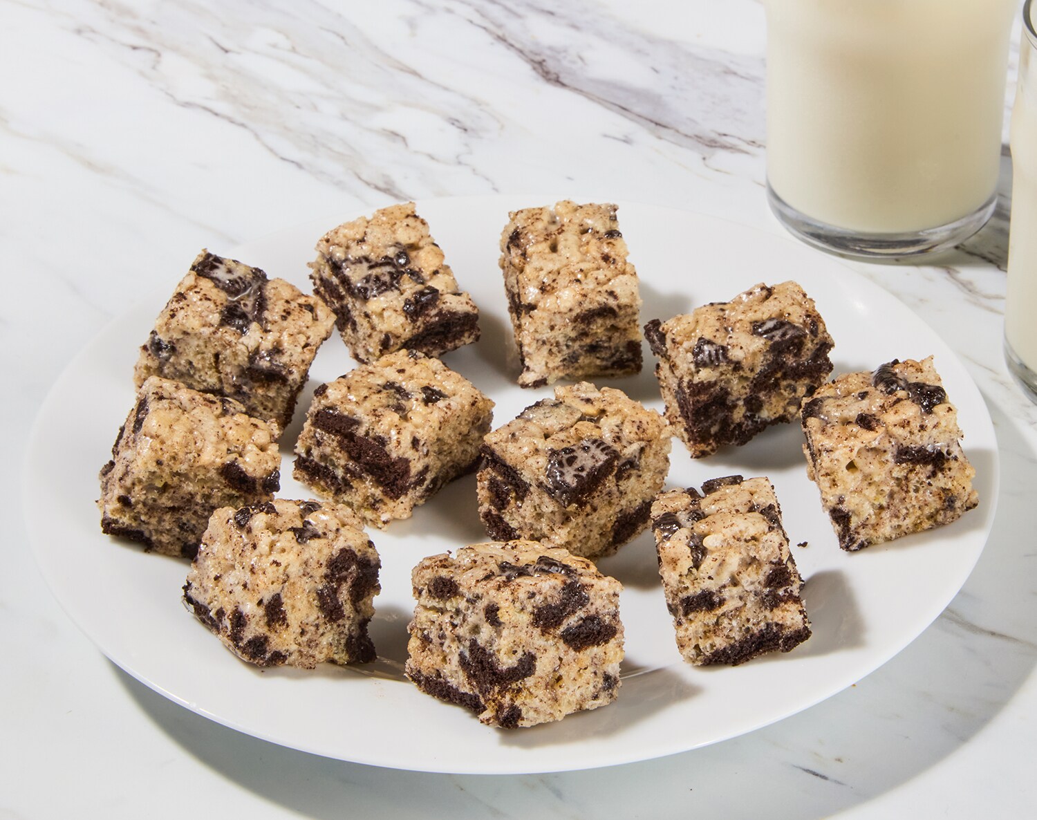 FreshDirect Mini Rice Crispie Squares, Cookies & Cream