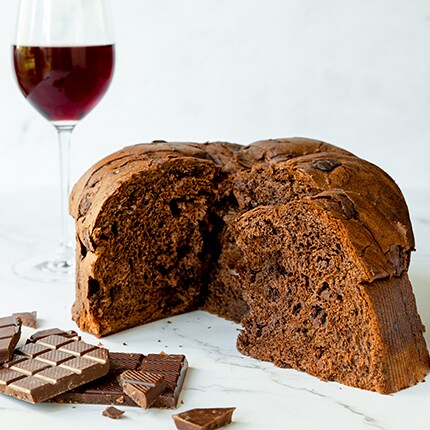 Bona Furtuna Double Chocolate & Malvasia Panettone, image 2 of 2 slides