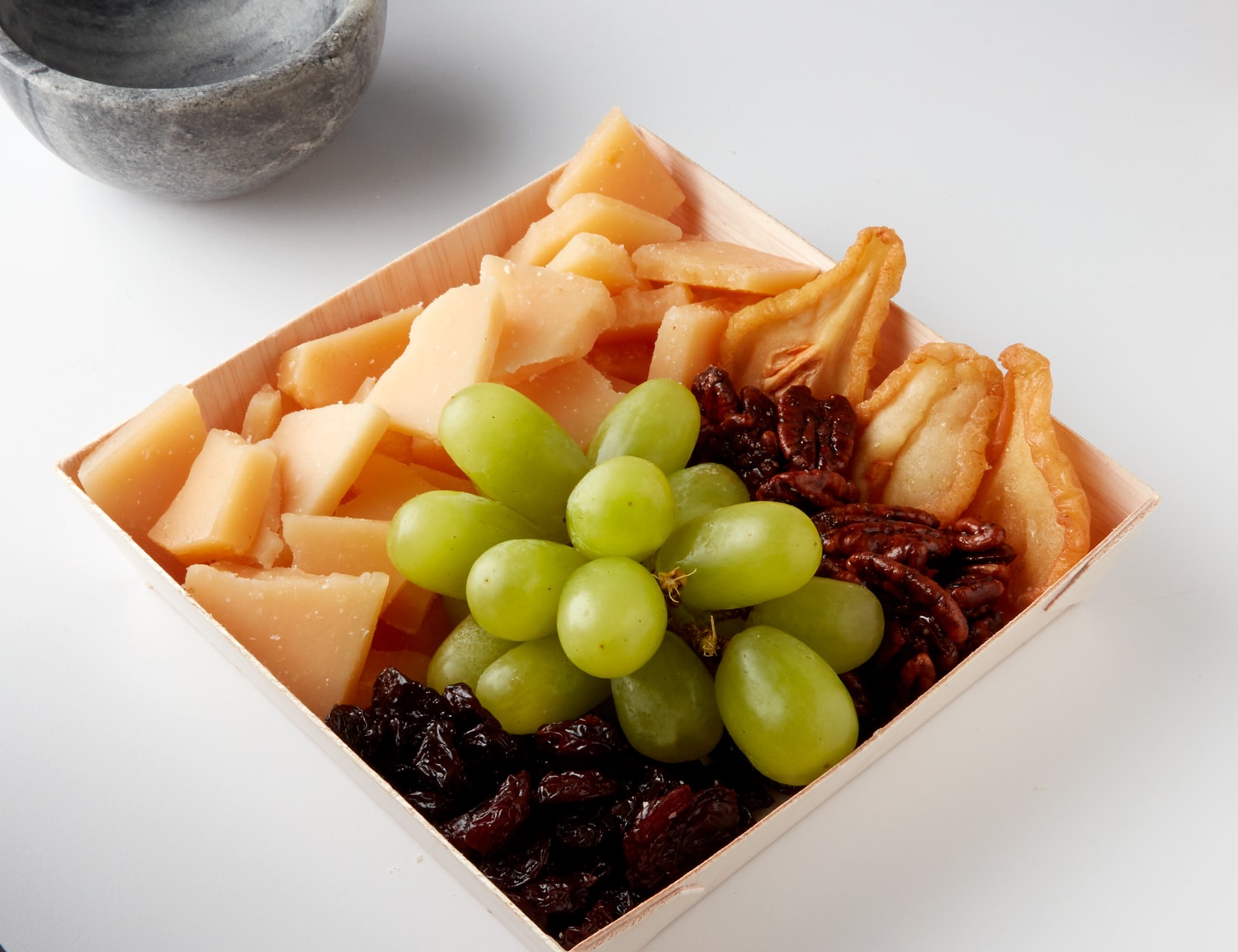 FreshDirect Gouda & Fruit Board