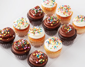 FreshDirect Celebration Cupcake Platter