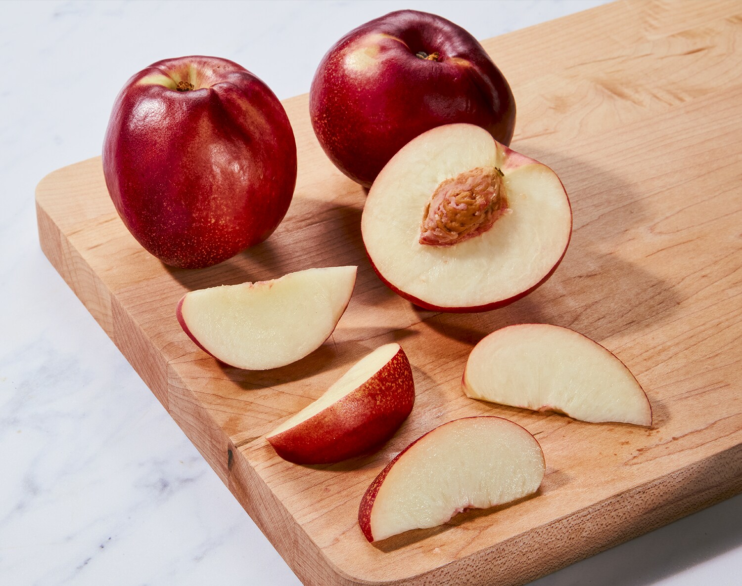 Organic Yellow Nectarines, image 2 of 2 slides