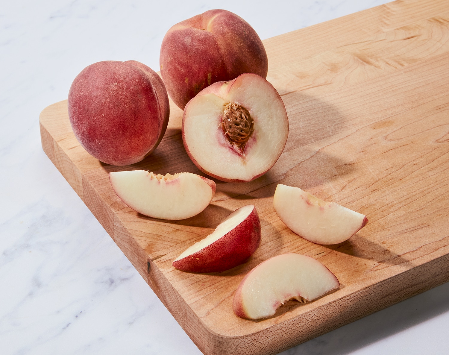 Organic White Peaches, image 2 of 2 slides