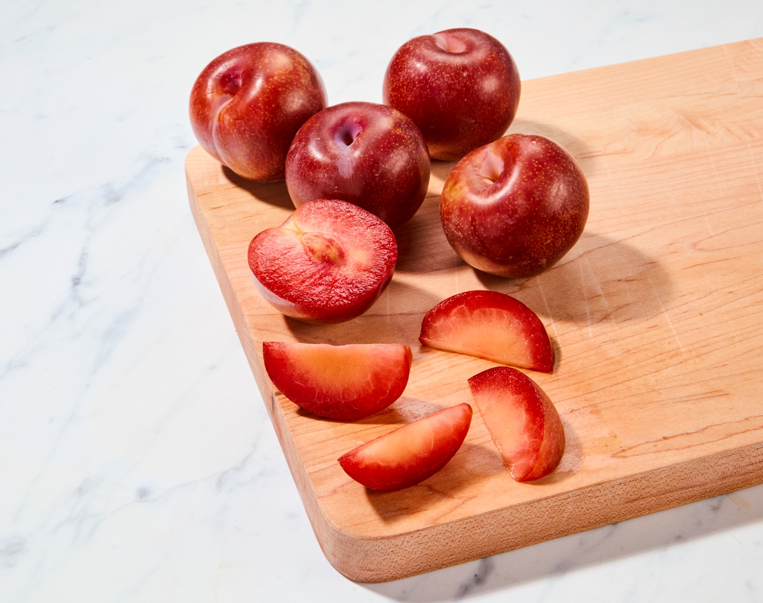 Family Tree Farms Best In Season Baby Plumcot, image 2 of 2 slides