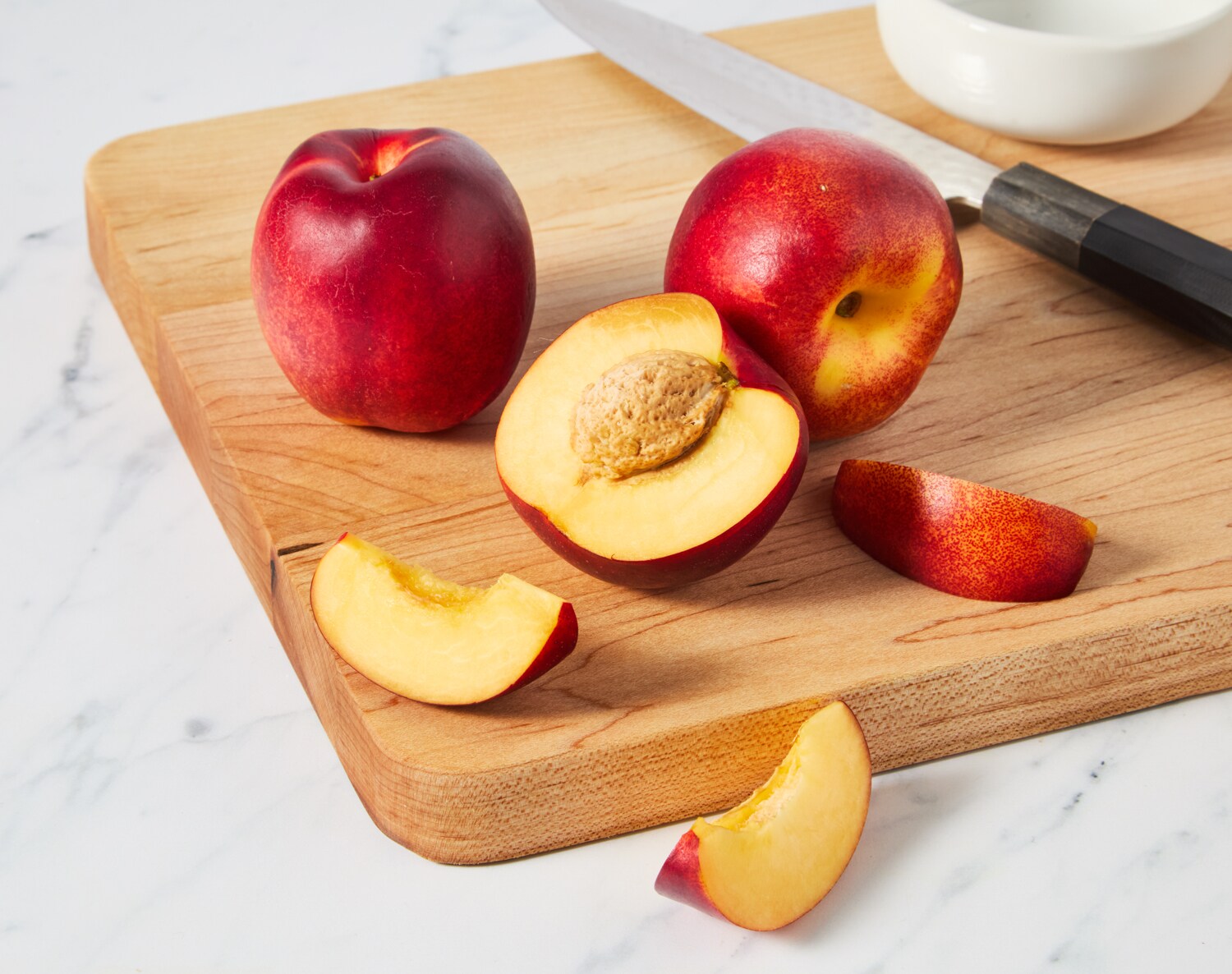 Yellow Nectarine, image 2 of 2 slides