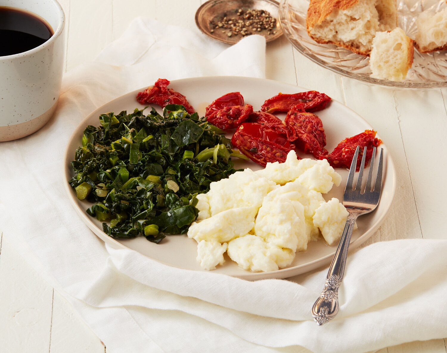 FreshDirect Egg Whites with Kale & Marinated Tomatoes, Single Serving Meal