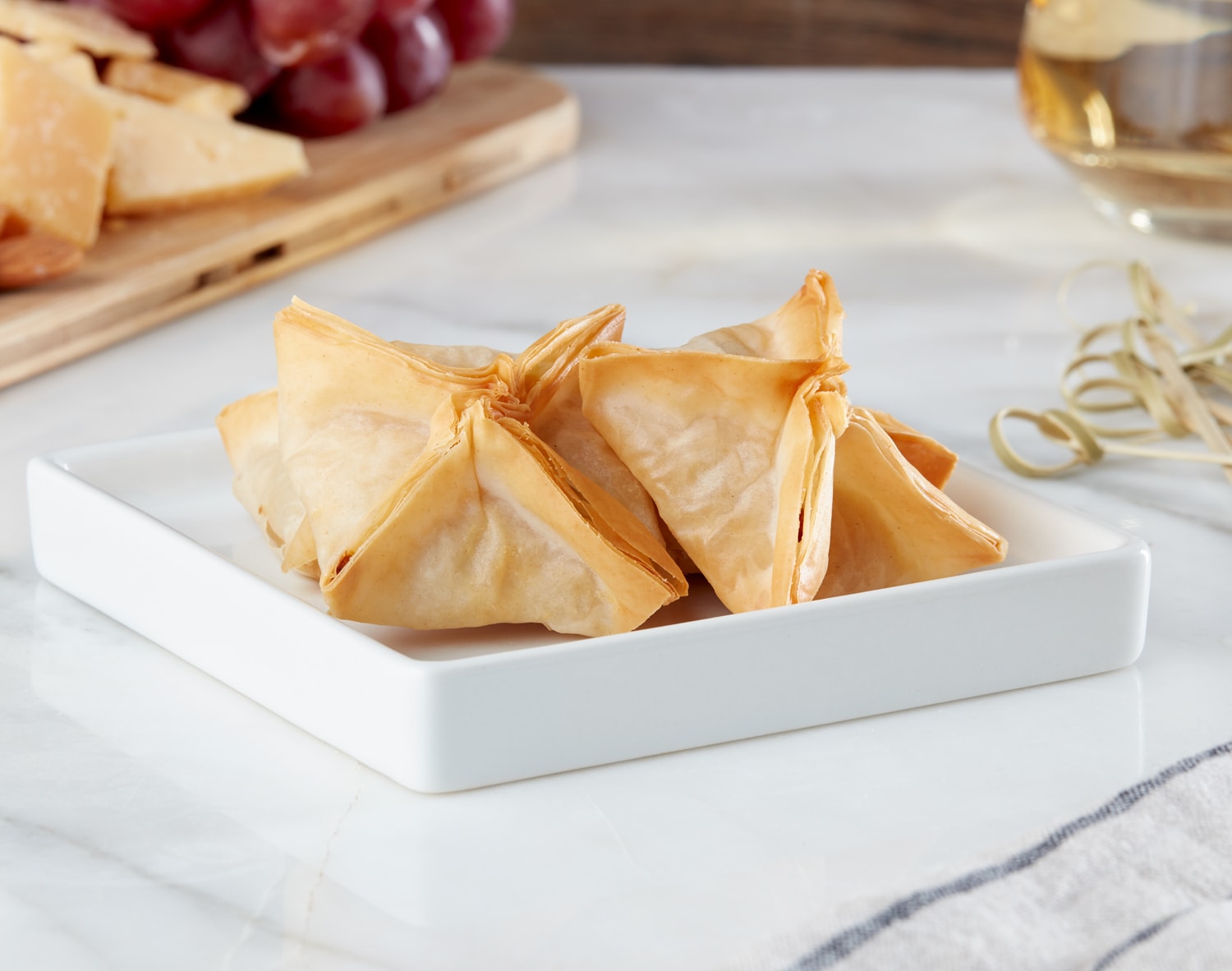 Saugatuck Kitchens Golden Beet, Veggie & Goat Cheese Stars, Frozen