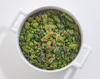 FreshDirect Asparagus with Kale Almond Pesto
