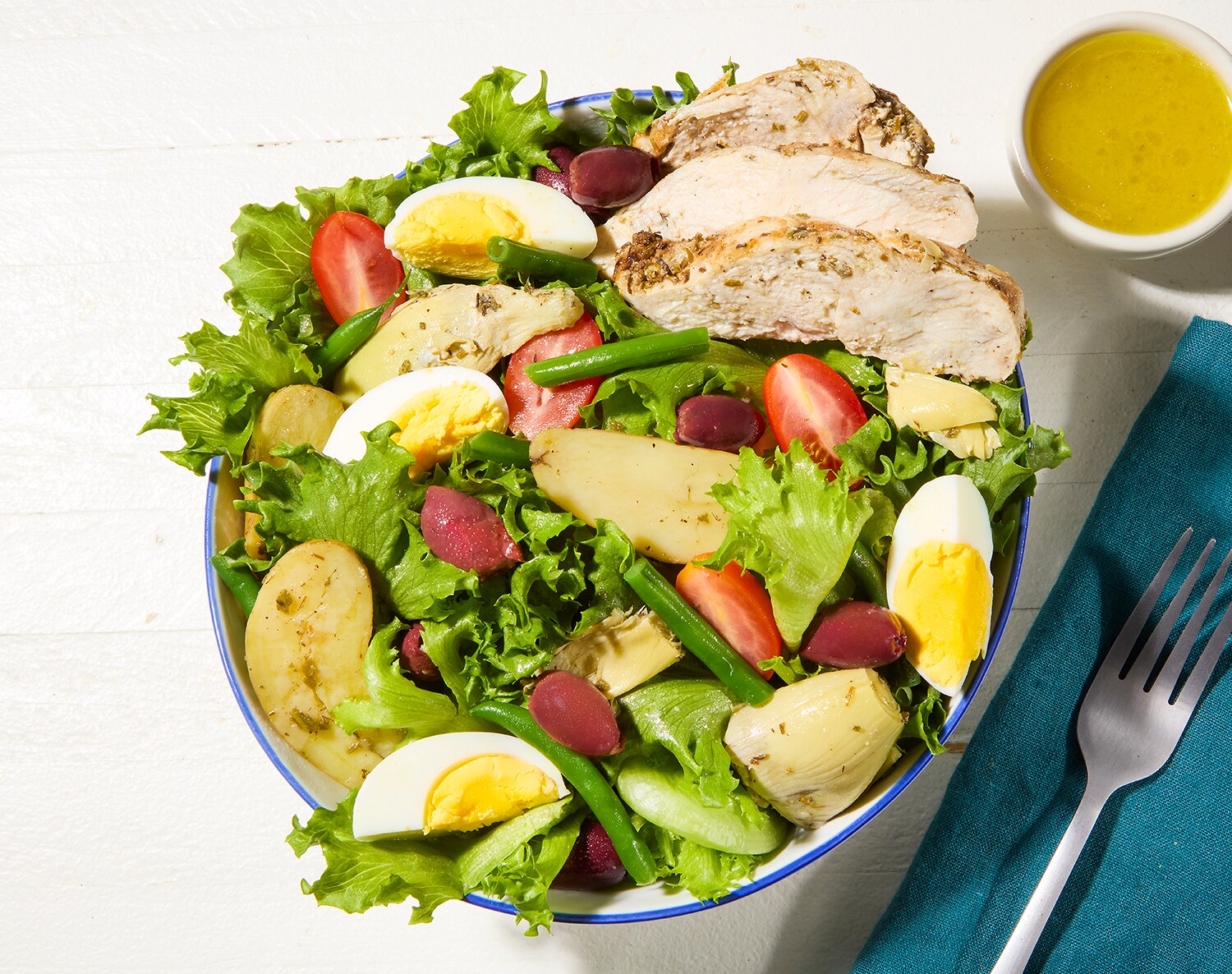 FreshDirect Chicken Niçoise Salad, image 2 of 2 slides