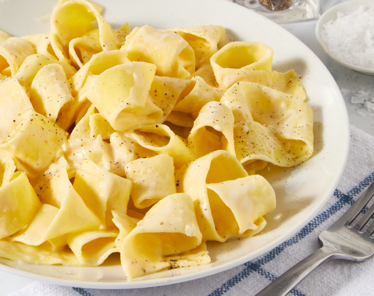 FreshDirect Pappardelle Alfredo, Single Serving Meal, image 1 of 2 slides