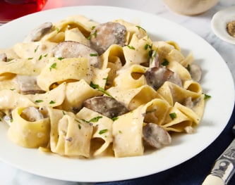 FreshDirect Pappardelle in a Mushroom Herb Cream Sauce, Single Serving Meal