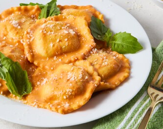 FreshDirect Lobster Ravioli with Vodka Sauce, Single Serving Meal