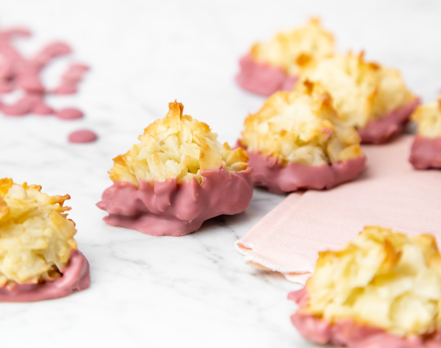 Red Velvet NYC Coconut Macaroons Kit