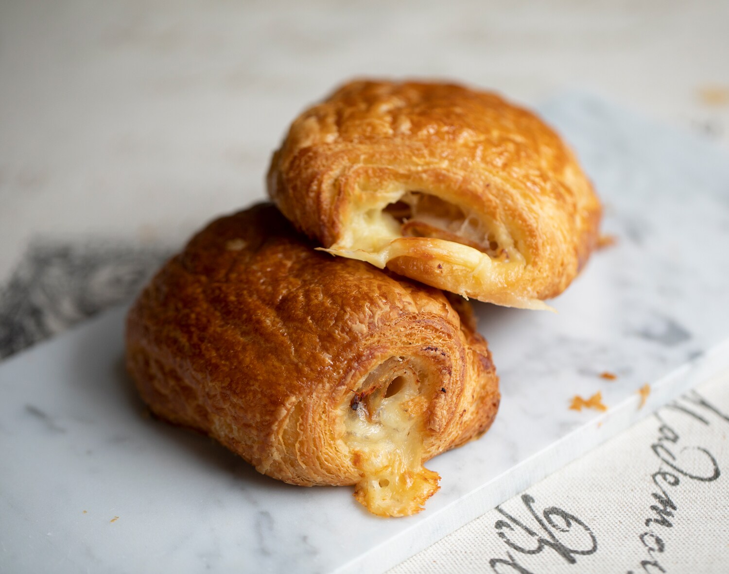 C'est Gourmet Take & Bake Turkey & Cheddar Croissants, Frozen
