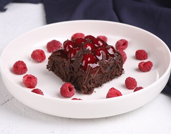 L'amour de Paris Chocolate Raspberry Mini Cake, Frozen