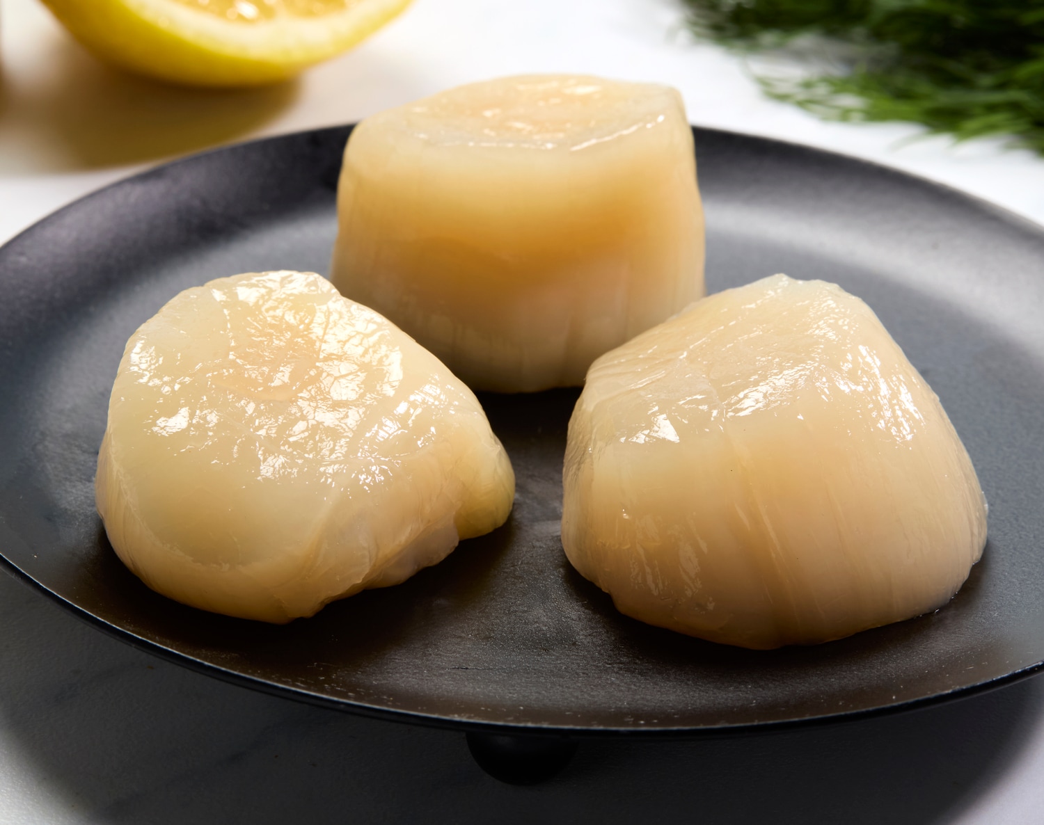 Japanese Hokkaido Dry Sea Scallops 10-20/lb, image 2 of 2 slides