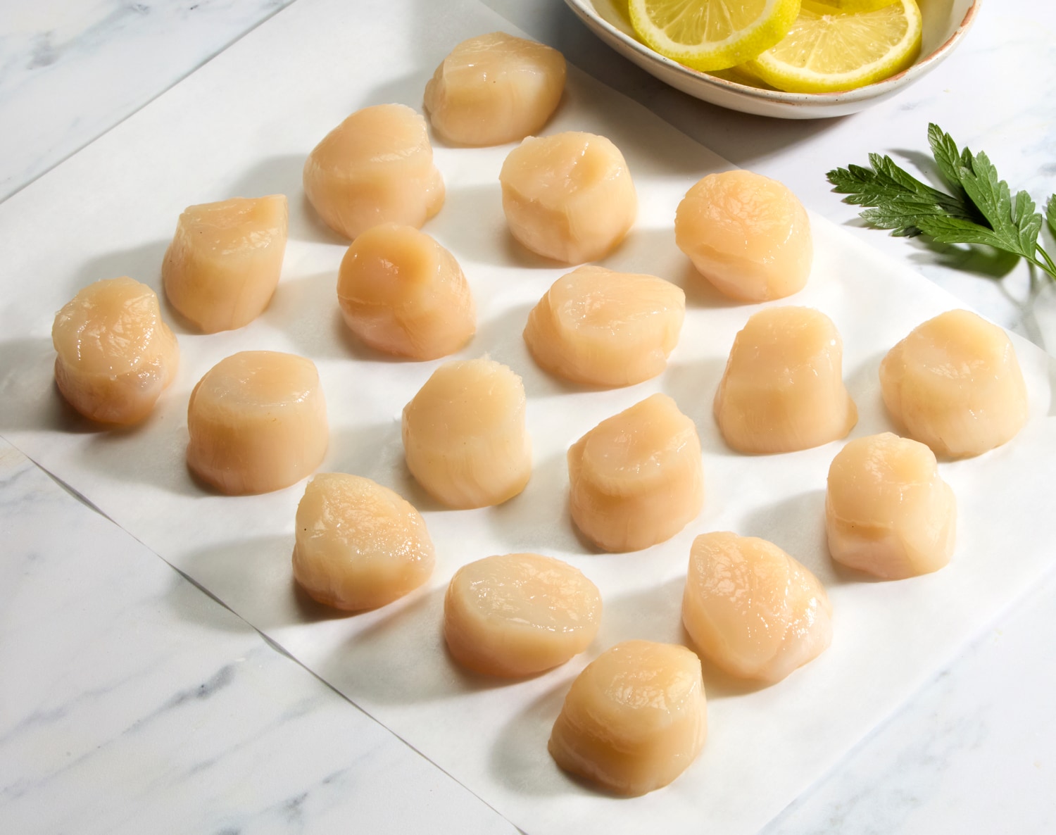 Japanese Hokkaido Dry Sea Scallops 10-20/lb, image 1 of 2 slides